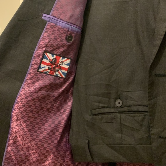 English Laundry (40R) - Picture 5 of 15